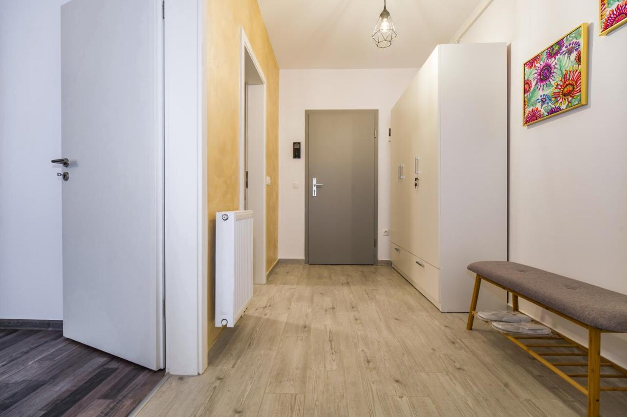 Apartament Smarald Brașov Exterior foto